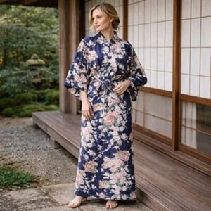 Vintage Kimono Robe Size L Navy Blue Floral 100% Cotton Made in Japan w/ Belt